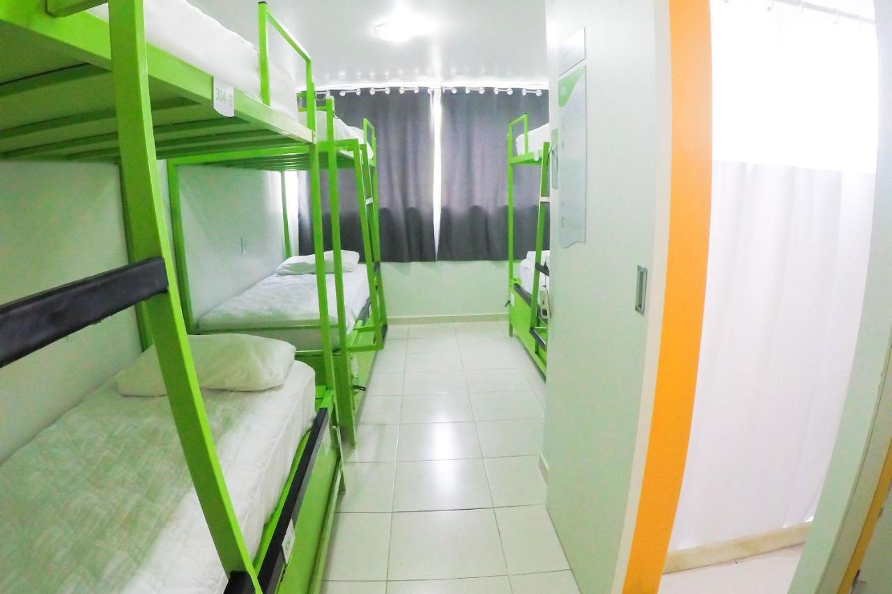Cama em Dormitório Feminino com 10 Camas